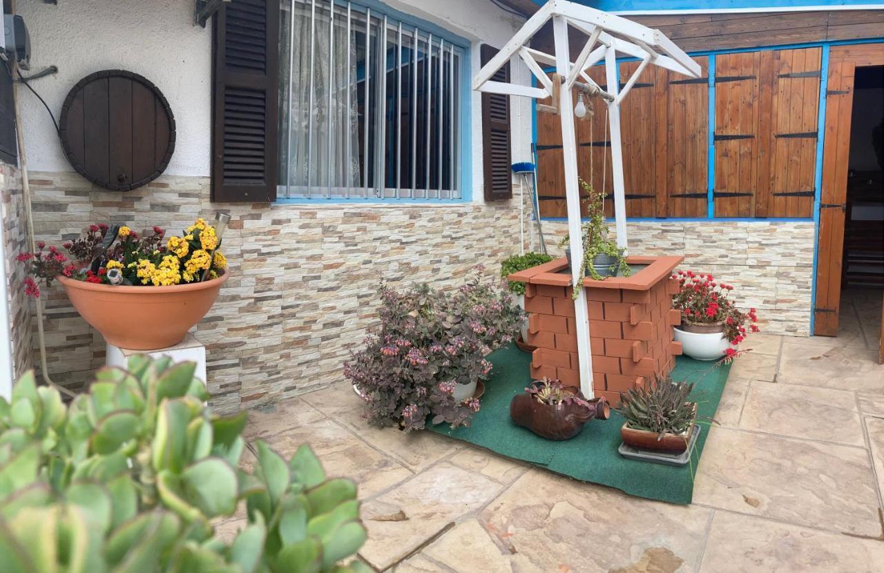 Mamas Summer House Larnaca Buitenkant foto