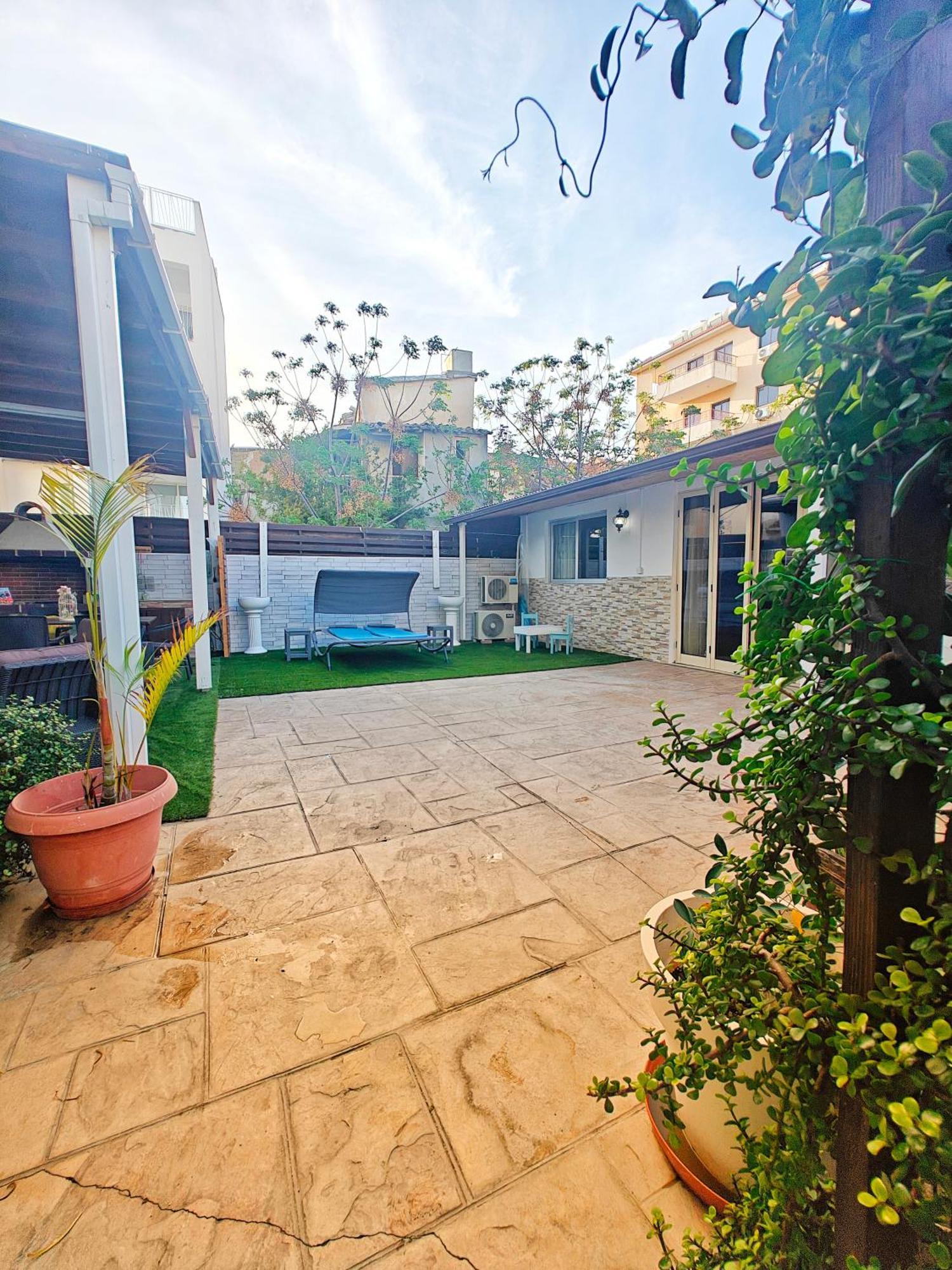 Mamas Summer House Larnaca Buitenkant foto